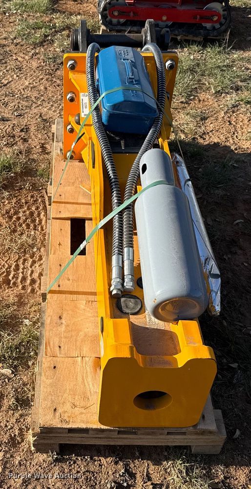 image for item EJ3556 2024 TOFT TOFT750 breaker