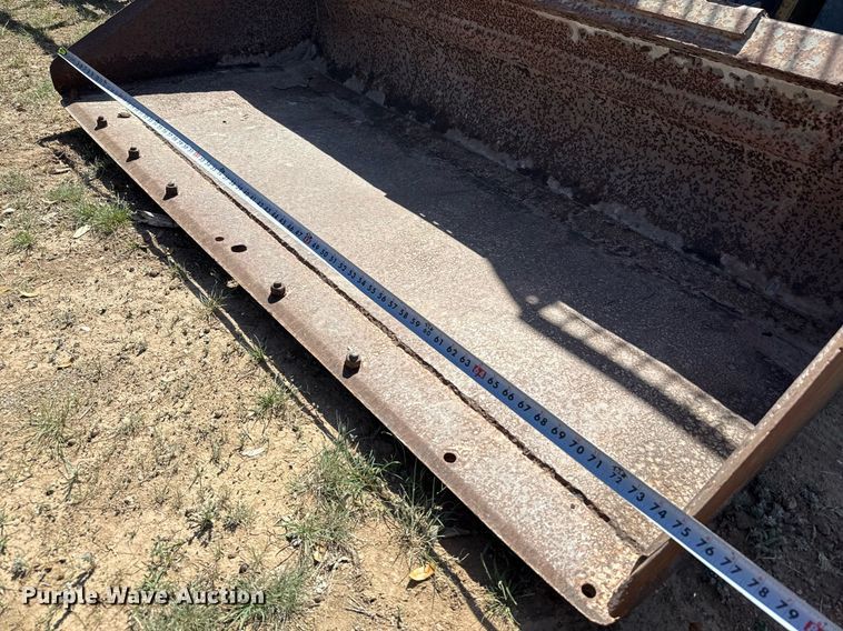 image for item EJ3561 2000 New Holland LS140 skid steer loader