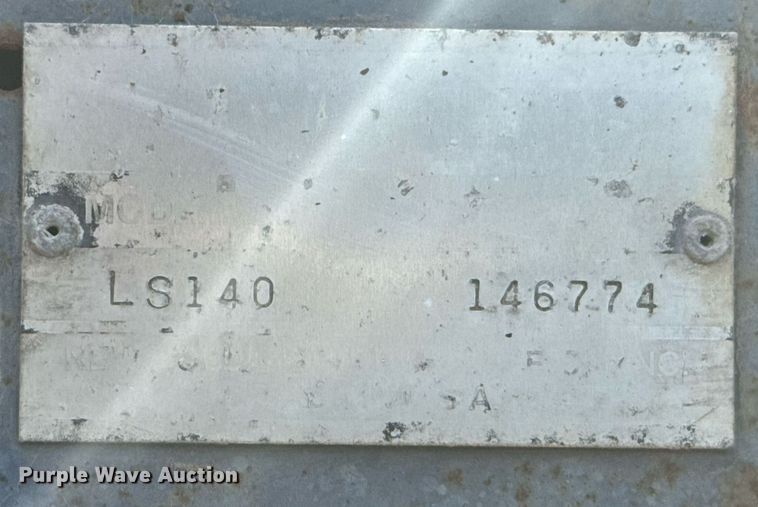 image for item EJ3561 2000 New Holland LS140 skid steer loader