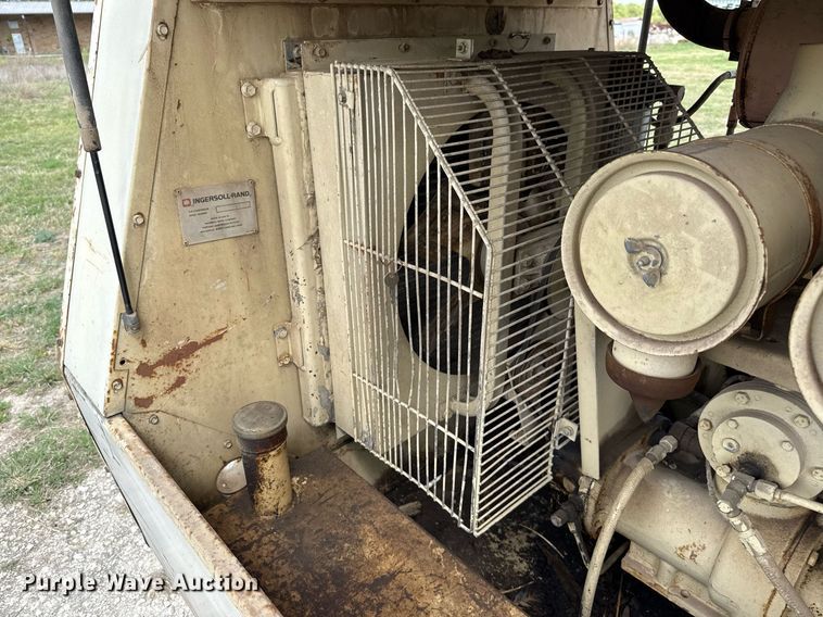 image for item EJ3580 1985 Ingersoll Rand 175 air compressor