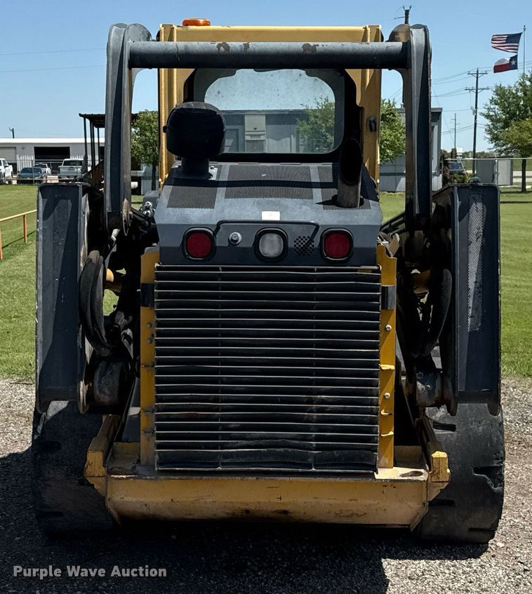 image for item EJ3627 2013 John Deere 332D skid steer loader