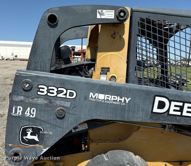 image for item EJ3627 2013 John Deere 332D skid steer loader