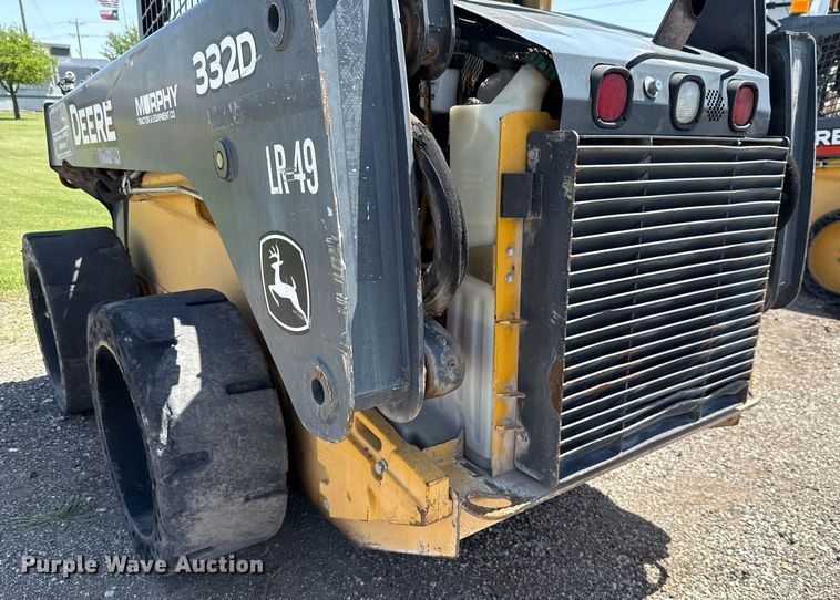 image for item EJ3627 2013 John Deere 332D skid steer loader