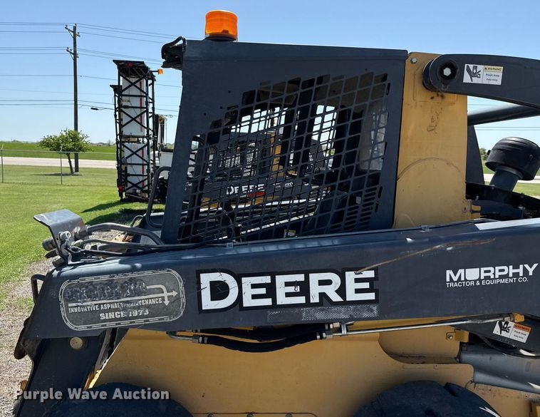 image for item EJ3627 2013 John Deere 332D skid steer loader