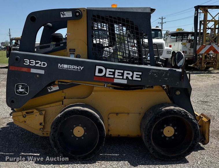 image for item EJ3628 2013 John Deere 332D skid steer loader