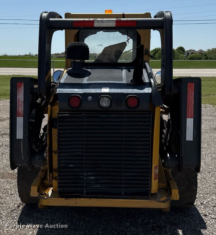 image for item EJ3628 2013 John Deere 332D skid steer loader