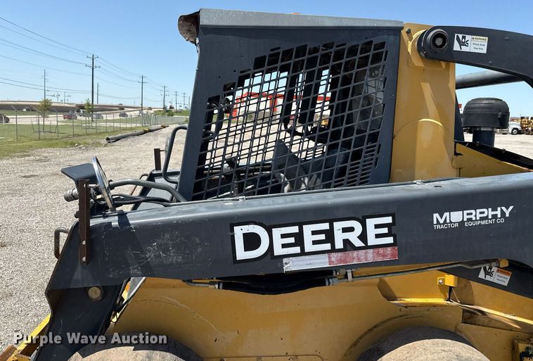 image for item EJ3628 2013 John Deere 332D skid steer loader