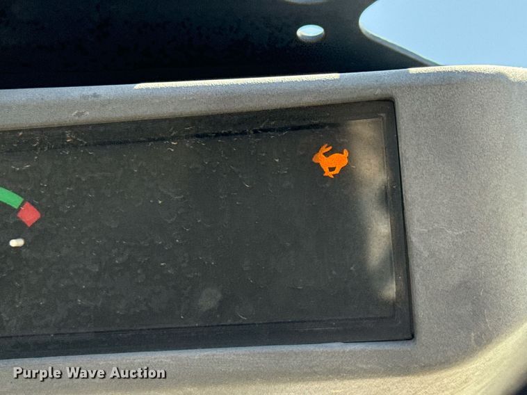 image for item EJ3628 2013 John Deere 332D skid steer loader