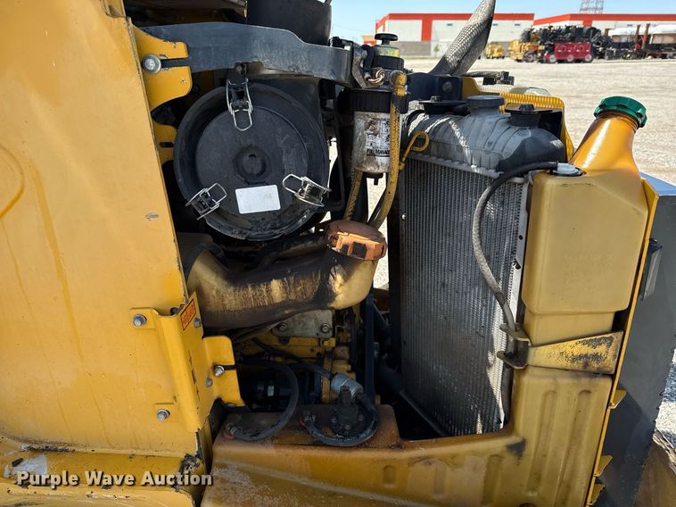 image for item EJ3628 2013 John Deere 332D skid steer loader