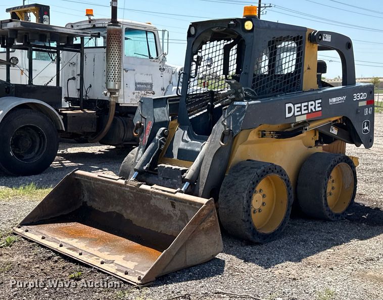 image for item EJ3629 2013 John Deere 332D skid steer loader