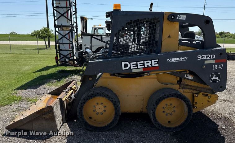 image for item EJ3629 2013 John Deere 332D skid steer loader