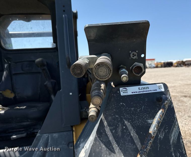 image for item EJ3629 2013 John Deere 332D skid steer loader