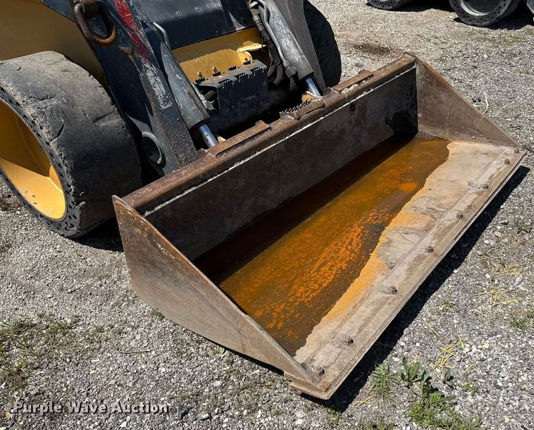 image for item EJ3629 2013 John Deere 332D skid steer loader