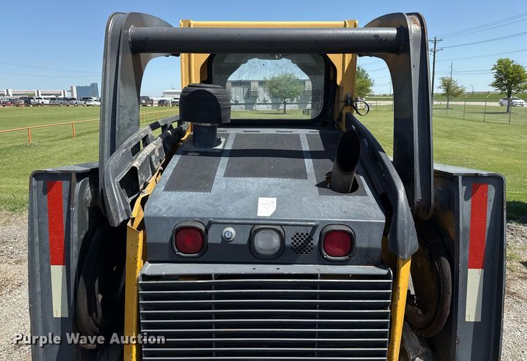 image for item EJ3629 2013 John Deere 332D skid steer loader