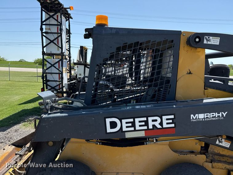 image for item EJ3629 2013 John Deere 332D skid steer loader