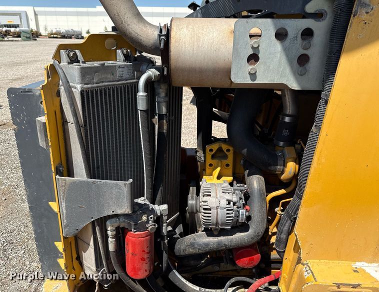 image for item EJ3629 2013 John Deere 332D skid steer loader