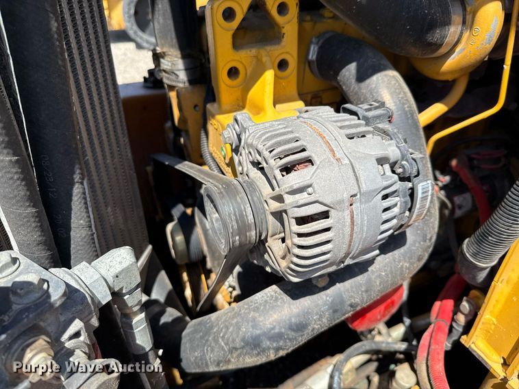 image for item EJ3629 2013 John Deere 332D skid steer loader