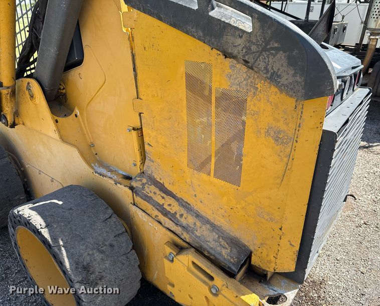 image for item EJ3629 2013 John Deere 332D skid steer loader