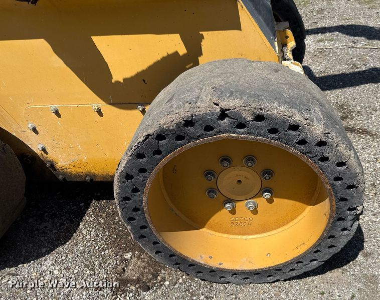 image for item EJ3629 2013 John Deere 332D skid steer loader