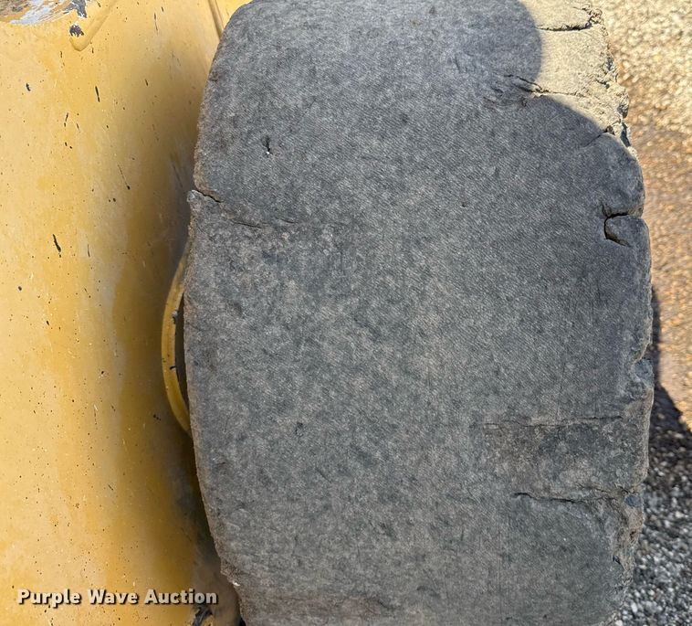 image for item EJ3629 2013 John Deere 332D skid steer loader