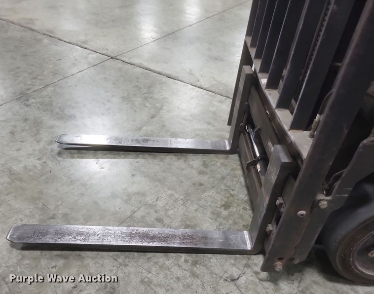 image for item EJ7378 2008 Caterpillar C5000 forklift