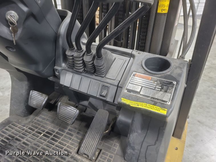 image for item EJ7378 2008 Caterpillar C5000 forklift