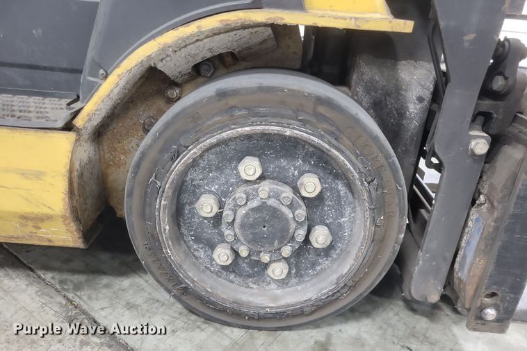 image for item EJ7378 2008 Caterpillar C5000 forklift