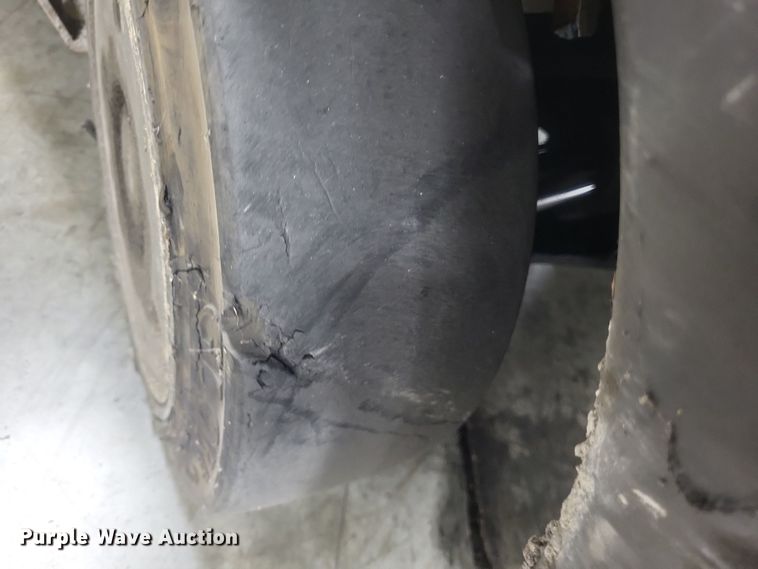 image for item EJ7378 2008 Caterpillar C5000 forklift