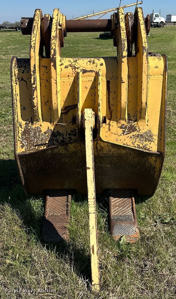 image for item EJ8359 44