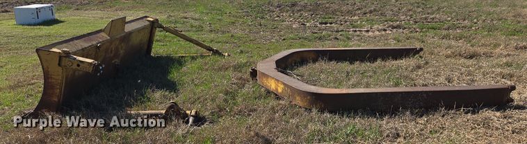 image for item EJ8364 Caterpillar 7A dozer parts