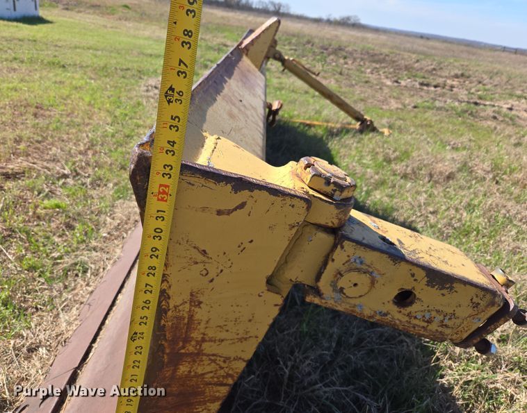 image for item EJ8364 Caterpillar 7A dozer parts