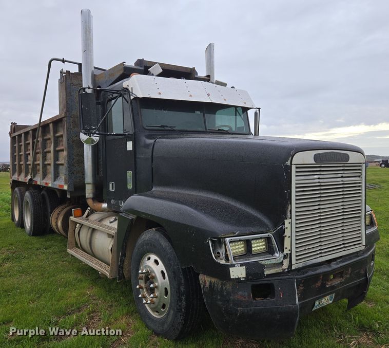 image for item EJ8378 1989 Freightliner FLD dump truck