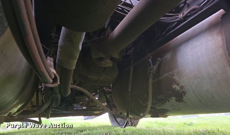 image for item EJ8378 1989 Freightliner FLD dump truck