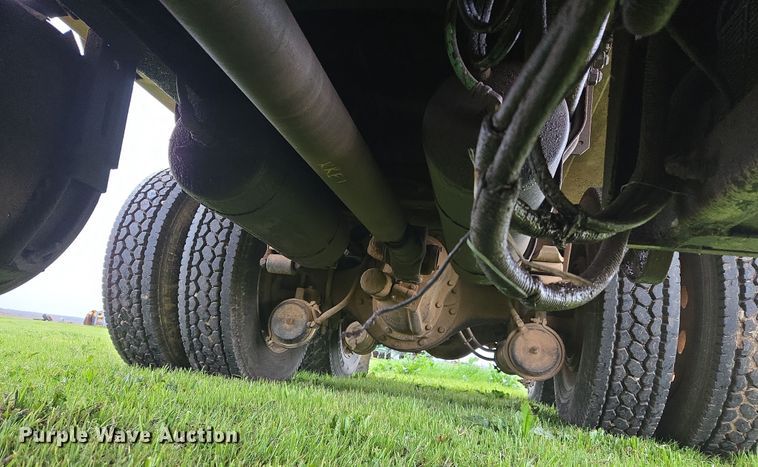 image for item EJ8378 1989 Freightliner FLD dump truck