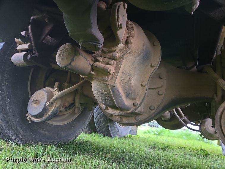 image for item EJ8378 1989 Freightliner FLD dump truck