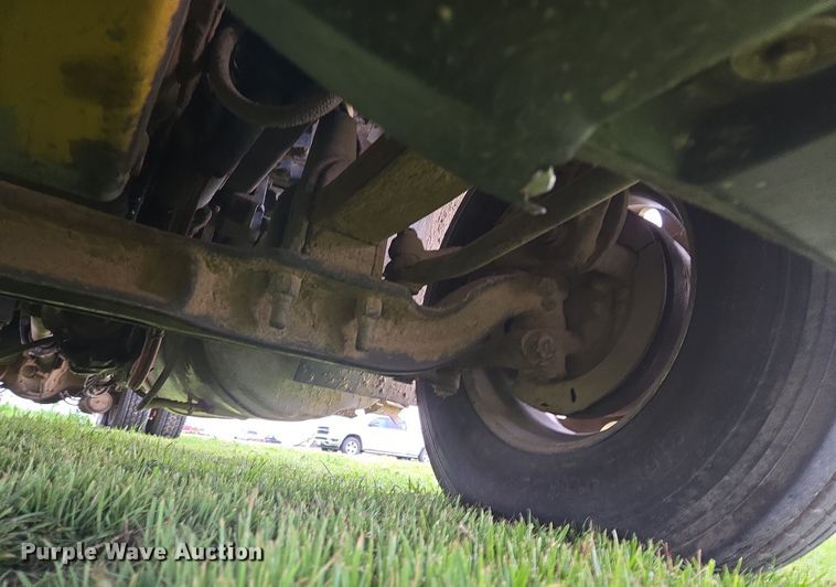 image for item EJ8378 1989 Freightliner FLD dump truck