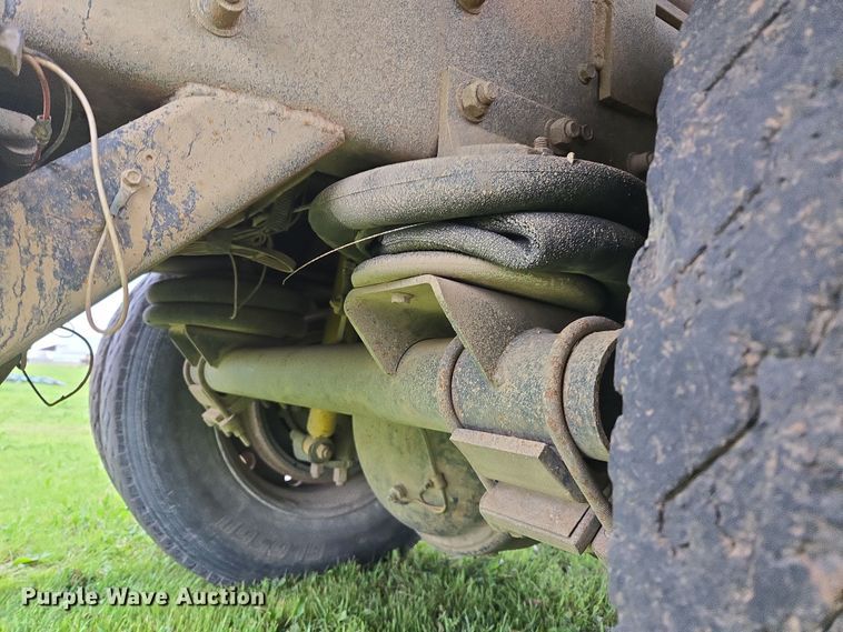 image for item EJ8378 1989 Freightliner FLD dump truck