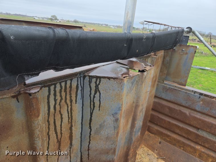 image for item EJ8378 1989 Freightliner FLD dump truck