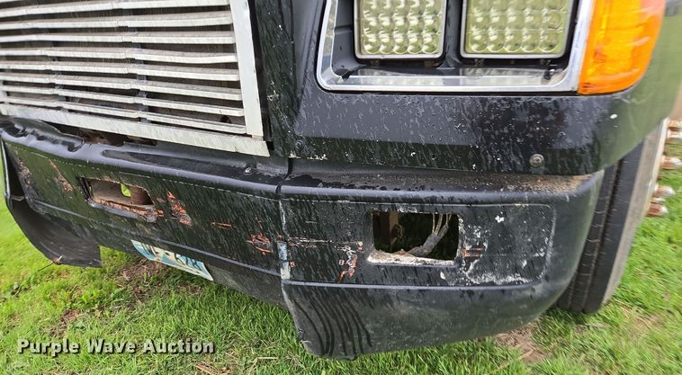 image for item EJ8378 1989 Freightliner FLD dump truck