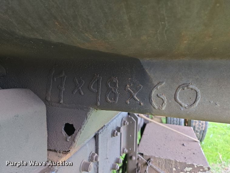 image for item EJ8378 1989 Freightliner FLD dump truck