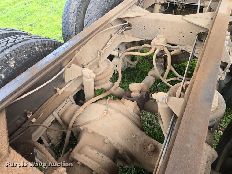 image for item EJ8378 1989 Freightliner FLD dump truck