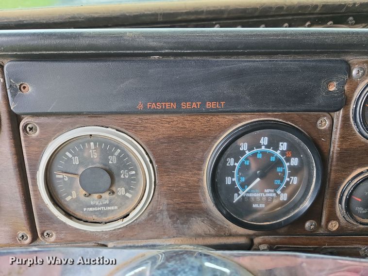 image for item EJ8378 1989 Freightliner FLD dump truck