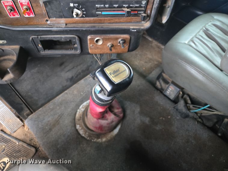 image for item EJ8378 1989 Freightliner FLD dump truck