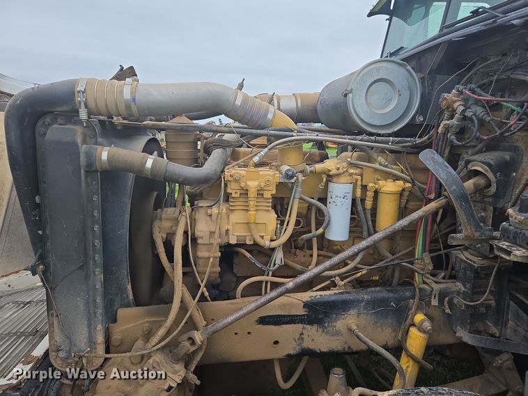 image for item EJ8378 1989 Freightliner FLD dump truck