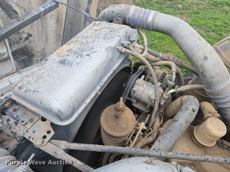 image for item EJ8378 1989 Freightliner FLD dump truck