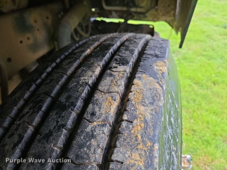 image for item EJ8378 1989 Freightliner FLD dump truck