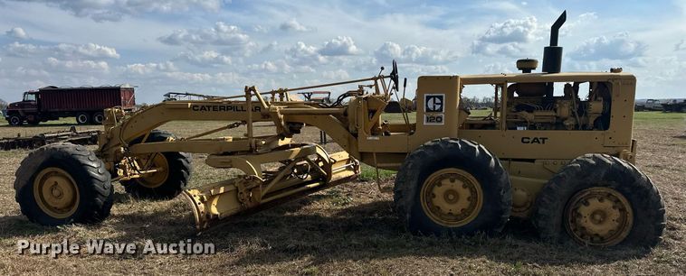 image for item EJ8427 Caterpillar 120 rigid frame motor grader