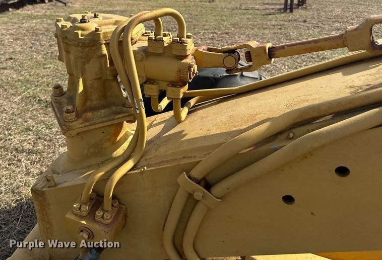 image for item EJ8427 Caterpillar 120 rigid frame motor grader