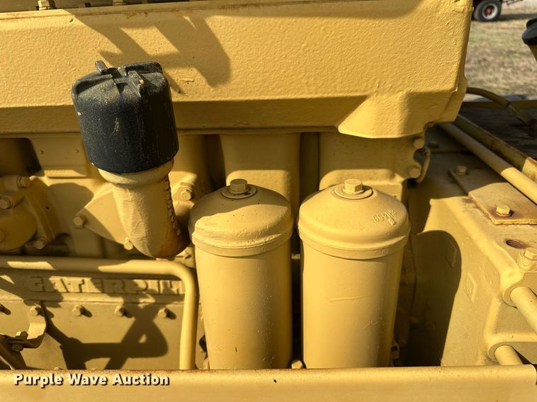 image for item EJ8427 Caterpillar 120 rigid frame motor grader