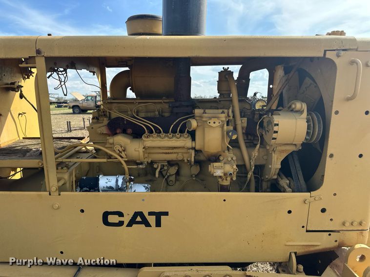 image for item EJ8427 Caterpillar 120 rigid frame motor grader